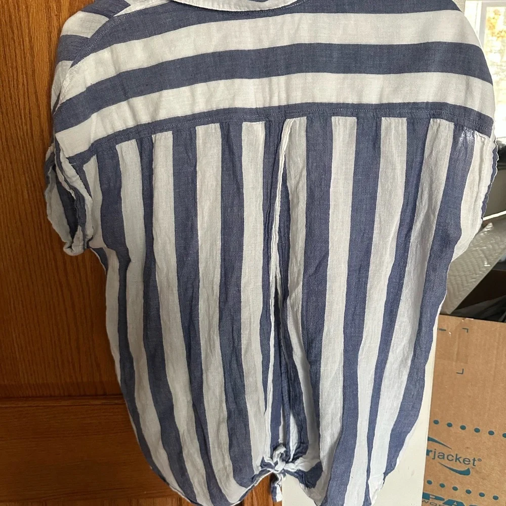 Lucky Brand Navy and White Open Back Top - Picture 2 of 4
